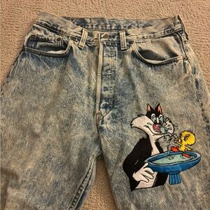 Vintage looney tunes Levi’s jeans